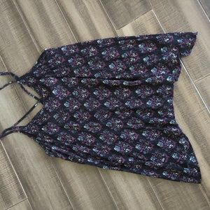 Women's flowy tank top